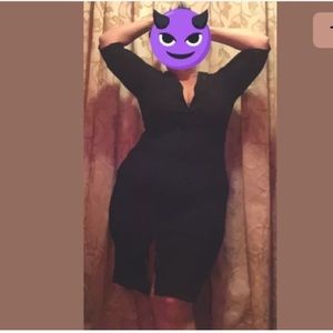 Black button down 50’s style wiggle dress L